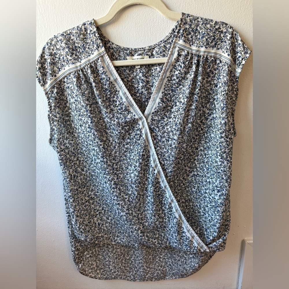 Floral Women's Top - Blue/White